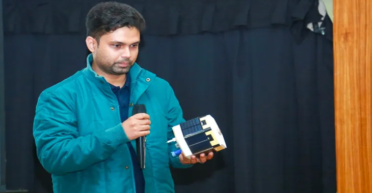 Low-cost IoT-enabled water quality monitoring gadget is created by an IIT-Guwahati student