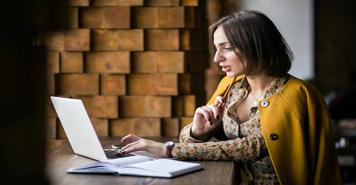 Women spend over 50% more time than males on digital platforms